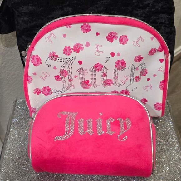 Juicy Couture Signatute Logo Floeal/Velour Cosmetic Bag Set - Picture 4 of 8